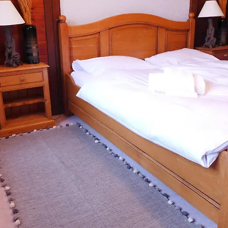 Chalet Les Ca¨dres 샬레 넨다즈