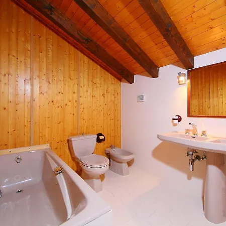 Chalet Les Ca¨dres